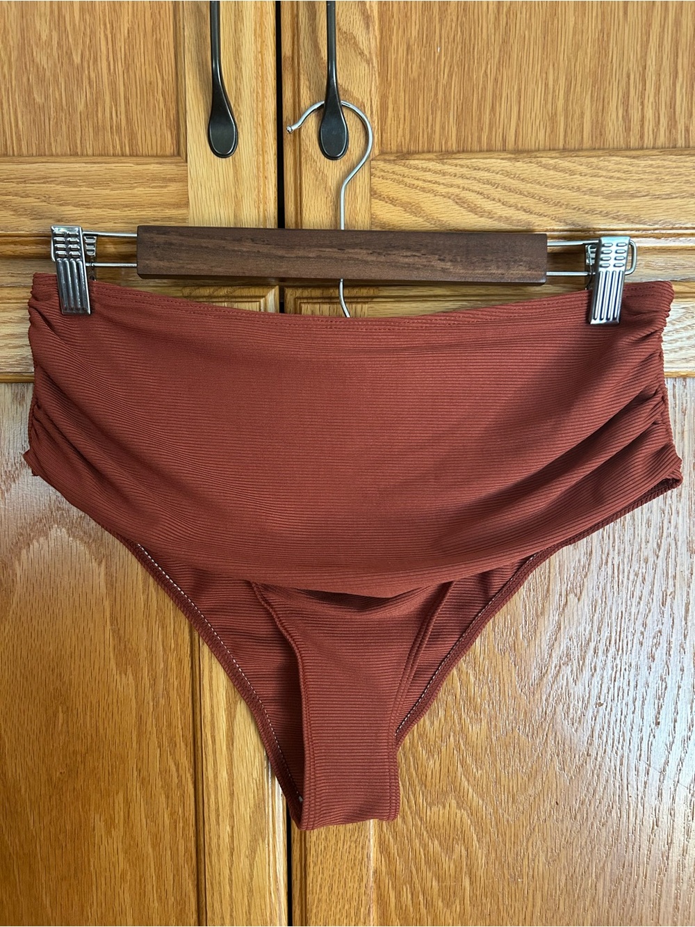 🦋 High-Waist Ribbed Bikini Set in Rust - Picture 9 of 10